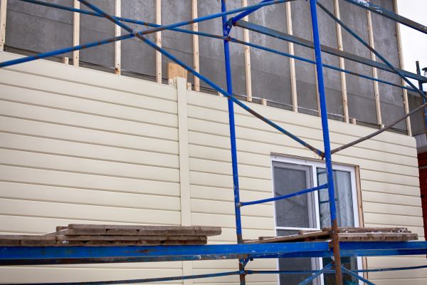 Loose Cladding Repair in Lexington